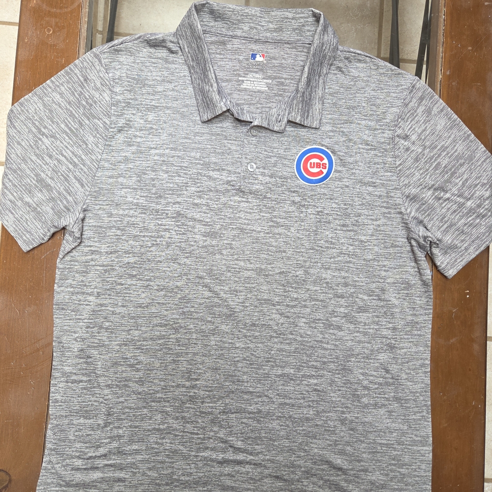 Cubs men's shirt with collar. (G124)